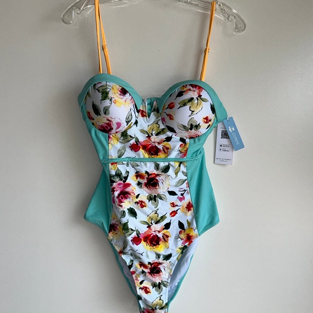 NWT CUPSHE One-Piece Blue Floral Swimsuit Size Large